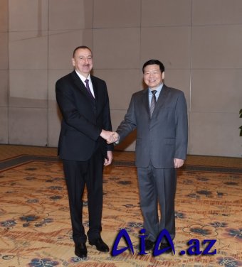 İlham Əliyev Çinin Şaansi vilayətinin qubernatoru ilə görüşüb