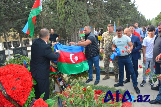 Bütün şəhidlərimizin ruhları qarşısında baş əyirik