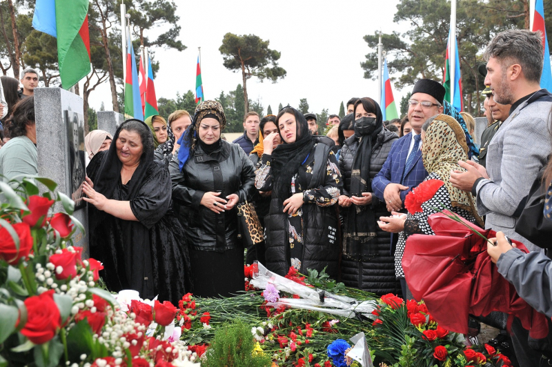 Abşeronda 3 şəhidin il mərasimi keçirildi