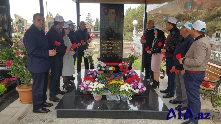 Saatlı rayonunda şəhid Məmmədzadə Kəmaləddin Vüqar oğlunun məzarı ziyarət edilib-FOTO