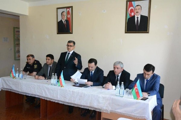 Novruz Aslanovun səyyar qəbulları davam edir -