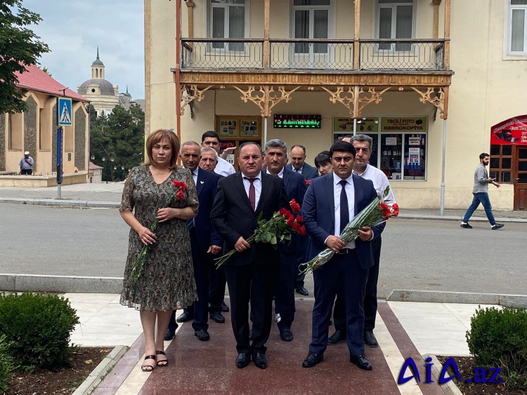 YAP Göygöl rayon təşkilatı tərəfindən 15 iyun Milli Qurtuluş Günü münasibətilə ərazi partiya təşkilatlarında keçirilən tədbirlər davam edir.