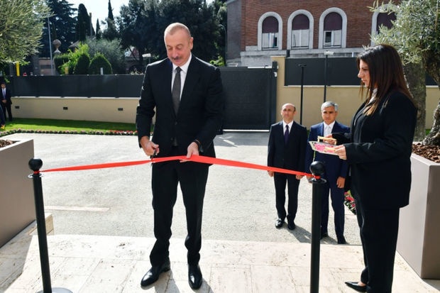Prezident Romada Azərbaycan səfirliyinin yeni binasının açılışında iştirak edib - YENİLƏNİB