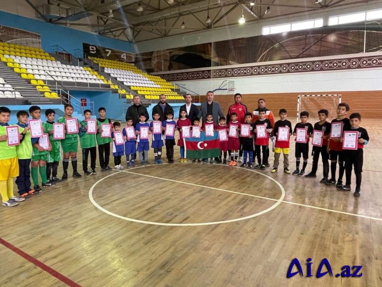 İmişli rayonunda " Zəfər Günü" münasinəti mini futbol yarışı keçirildi