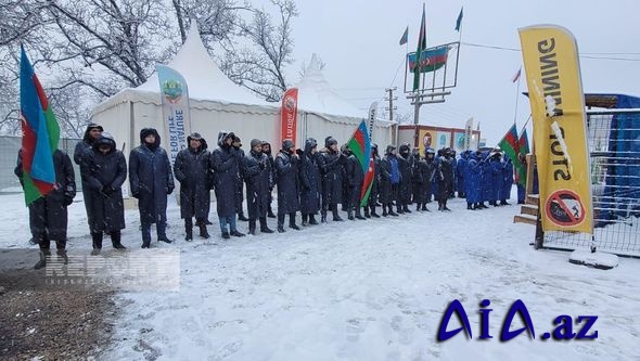 Qarlı hava şəraitinə baxmayaraq, Xankəndi-Laçın yolunda aksiya 75 gündür davam edir