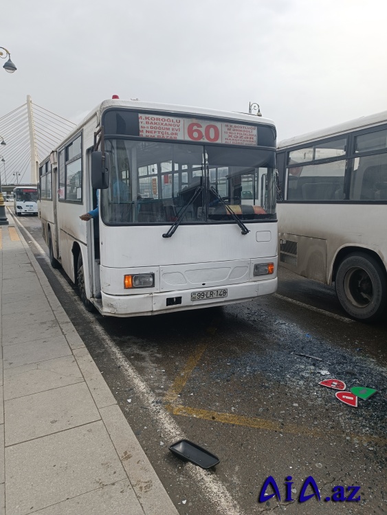 Bakıda avtobus sürücüsü qəza törətdi