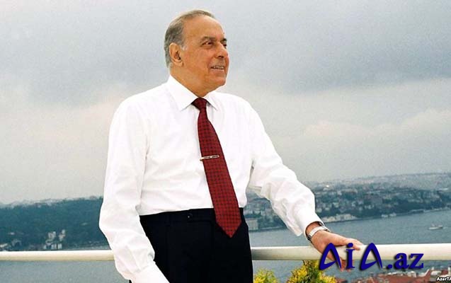 Azərbaycan xalqının Ümummilli Lideri, müstəqil Azərbaycan dövlətinin qurucusu Heydər Əliyev Azərbaycan tarixinin yetirdiyi ən böyük şəxsiyyətlərdən biridir