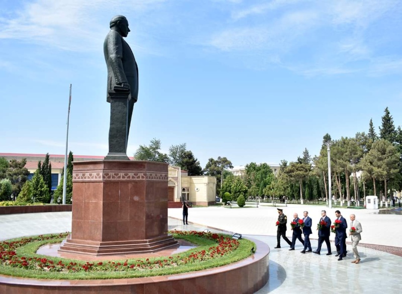 Şirvanda dövlət qulluqçularının peşə bayramı qeyd edilib