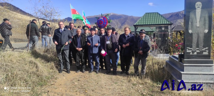 Şəhid Rzayev Hüseyn Aslan  oğlunun məzarı  ziyarət edilib