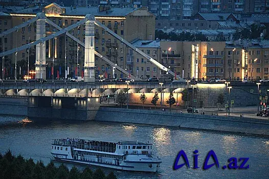 20 yaşlı moskvalı Krım körpüsündən özünü atıb