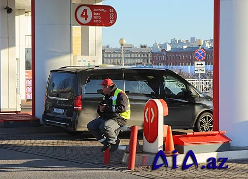Rusiyada yanacaqdoldurma məntəqələri benzinə olan endirimləri qaytarmağa başlayıb