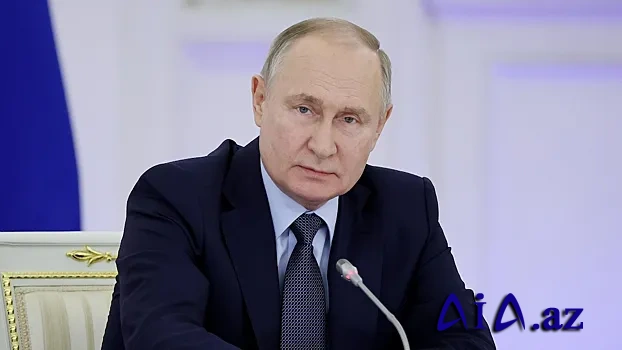 Putin Xabarovsk və Komsomolsk-na-Amur şəhərlərinin inkişafının baş planları ilə tanış olub