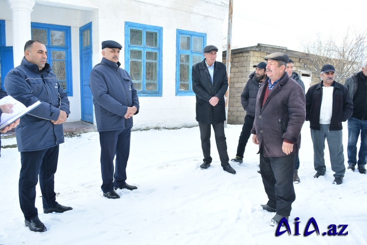 İstisu qəsəbəsinin sakinlərinin təbii qazla bağlı “isti” istəkləri “Açıq mikrofon”da