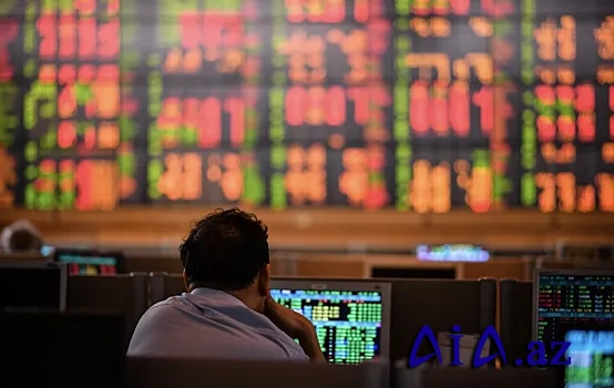 Nikkei: İnvestor vəsaitləri Çindən ABŞ-a axır