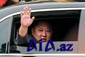 Şimali Koreya lideri ictimai tədbirə Putinin hədiyyə etdiyi “Arus” lüks avtomobilində gəlib