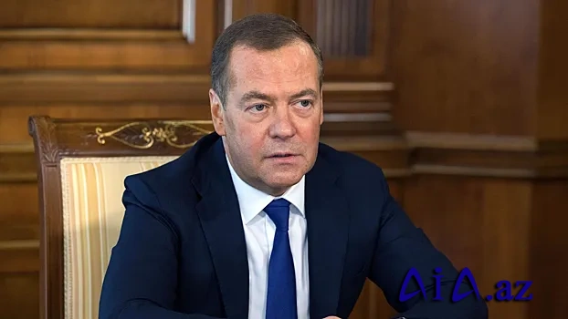Medvedev bildirib ki, Rusiyaya yalnız Şimal Hərbi Dairəsində qələbə lazımdır