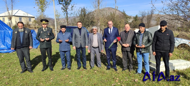 Gədəbəy rayonunda Şəhid Hüseynov Rafiz Afik oğluoğlunun məzarı ziyarət olunub