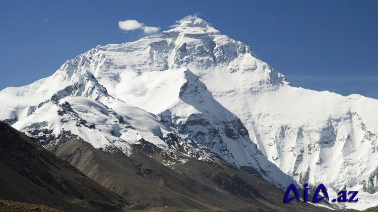 Everest dağı ildən-ilə ucalaşır! Səbəbi açıqlanıb