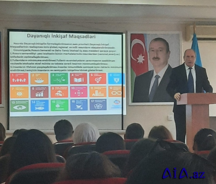 Kollecdə “Hədəflər-2030 Təmin ətraf mühit və yaşıl artım ölkəsi”adlı tədbir keçirilmişdir