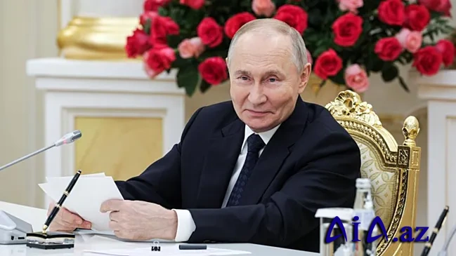 Putin bir sıra xarici liderləri Yeni il və Milad bayramı münasibətilə təbrik edib