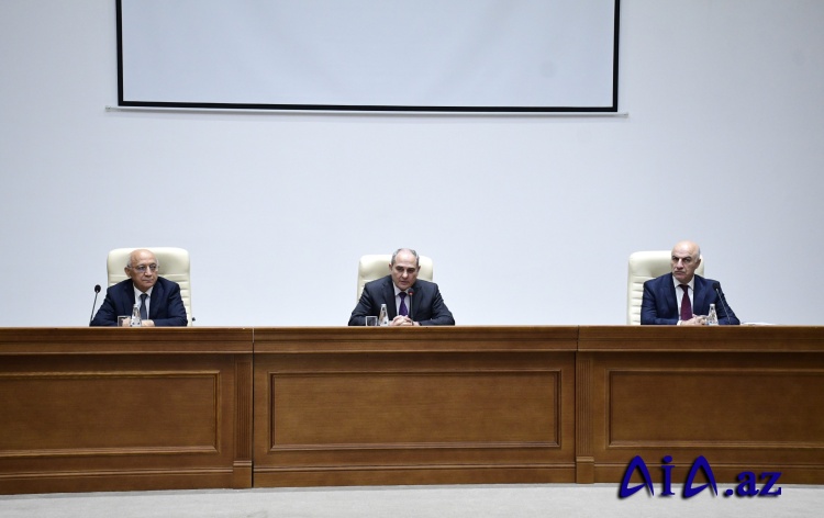 YAP Mərkəzi Aparatında müşavirə keçirilib