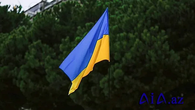 Ukraynanın əsas bayrağı Kiyevin mərkəzindəki bayraq dirəyindən itib