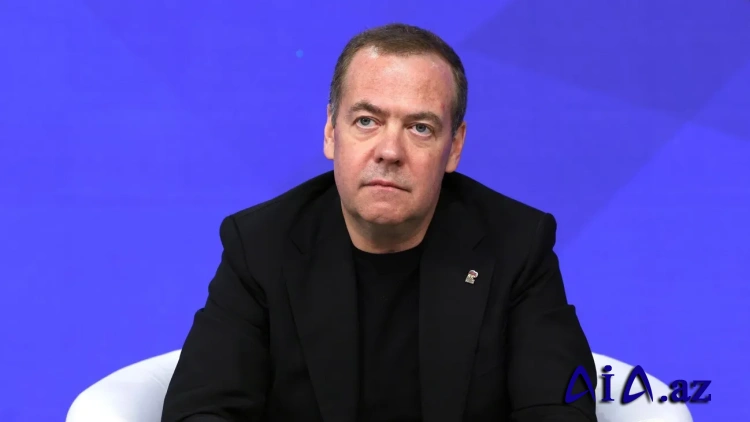 Medvedev müstəmləkəçilik qurbanlarının anım gününün təsis edilməsini təklif edib