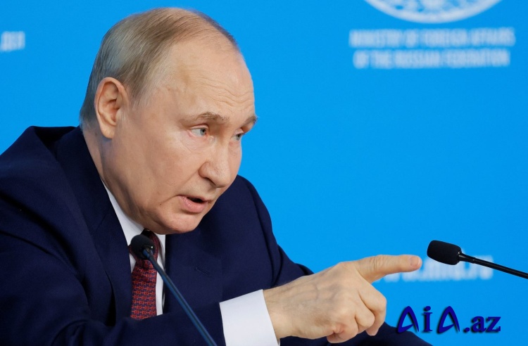 Putin Trampla söhbəti şərh edib