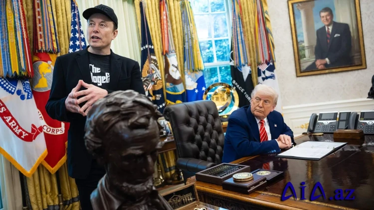 WSJ: Vance Maska zəng edərək ondan Trump-la mübarizəni dayandırmasını xahiş etdi