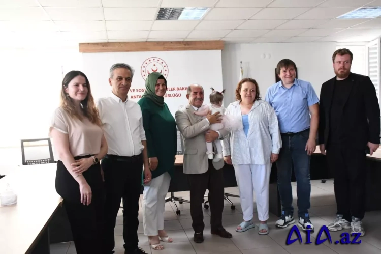 Körpə Nikol Rusiyaya çatdırıldı