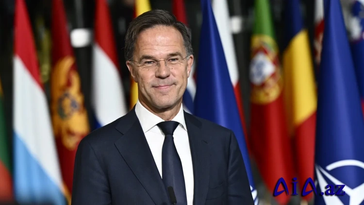 Rutte Trampı İrandakı "qətiyyətli hərəkətlərinə" görə təbrik edib