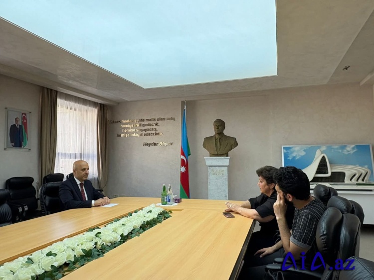 Milli Məclisin deputatı Göydəniz Qəhrəmanov sakinlərlə görüşüb