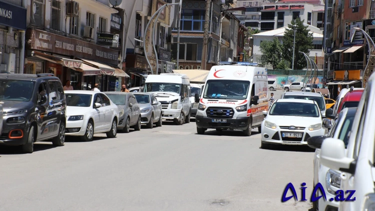 İraq sərhədində hərbi maşın qəzaya uğrayıb: 8 əsgər yaralanıb