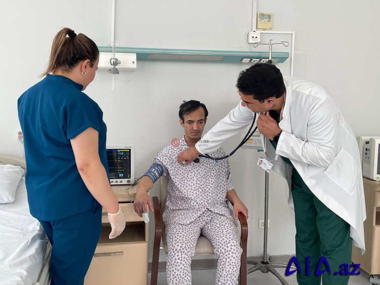 Azərbaycanda İLK DƏFƏ - Ürək damarına kök hüceyrə transplantasiya edildi