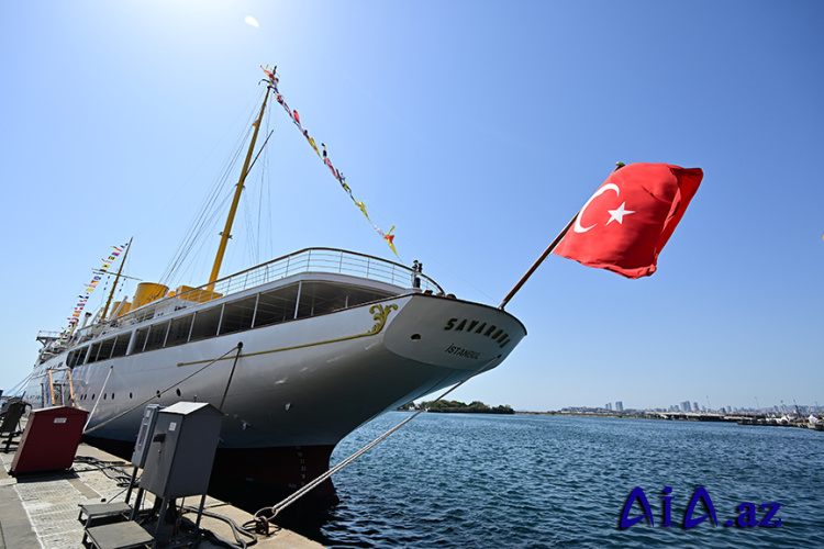 Atatürkün mənəvi mirası olan Savarona yaxtası bazar günü İstanbul Boğazını salamlayacaq