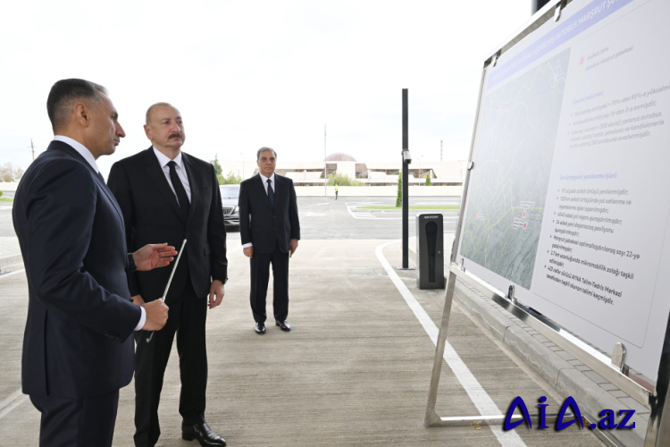 Prezident İlham Əliyev “BakuBus” MMC-nin Gəncə Avtoparkının açılışında iştirak edib