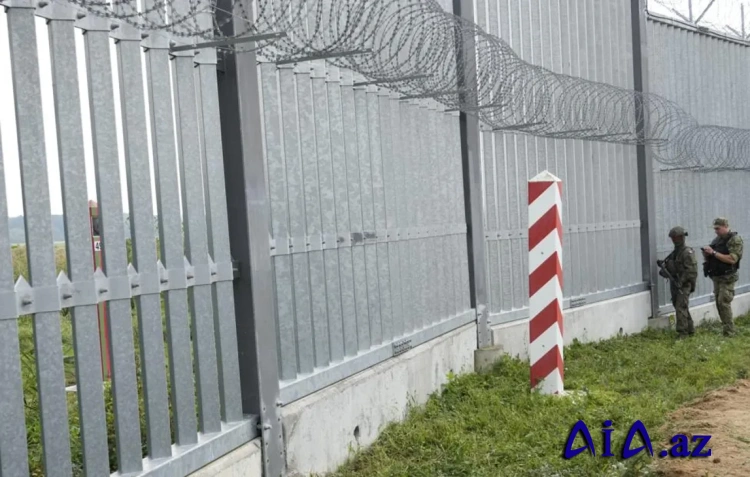 Polşa Daxili İşlər Nazirliyinin rəhbəri Belarusla sərhədin açılması haqqında əmr imzalayıb