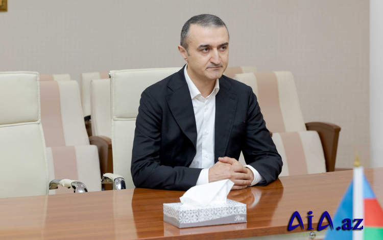 Həkim kimi adı siyahıda olmadı