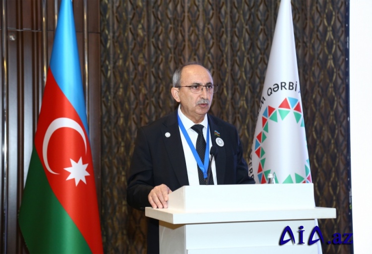 Cənab Prezident İlham Əliyev dünyanı yeni reallıqlarla tanış edir