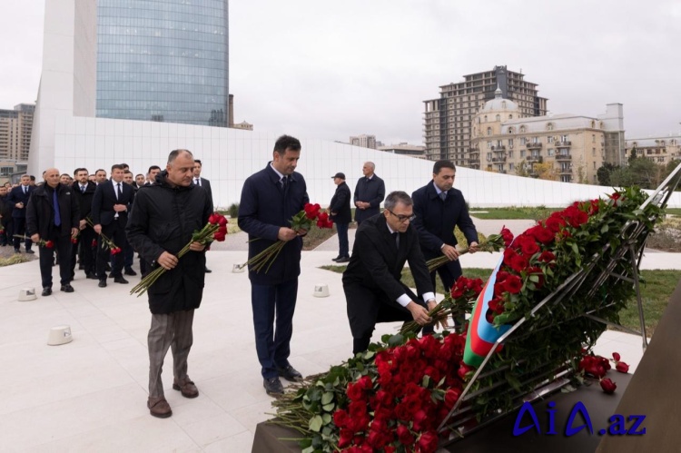 27 Sentyabr – Anım Günündə Vətən müharibəsi şəhidlərinin xatirəsi yad edilib