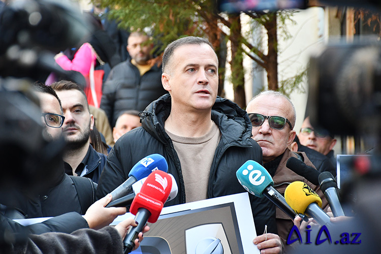 Kosovonun dövlət radio və televiziya stansiyası RTK-nın əməkdaşları maaşlarının ödənilməməsi səbəbindən tətilə başlayıblar