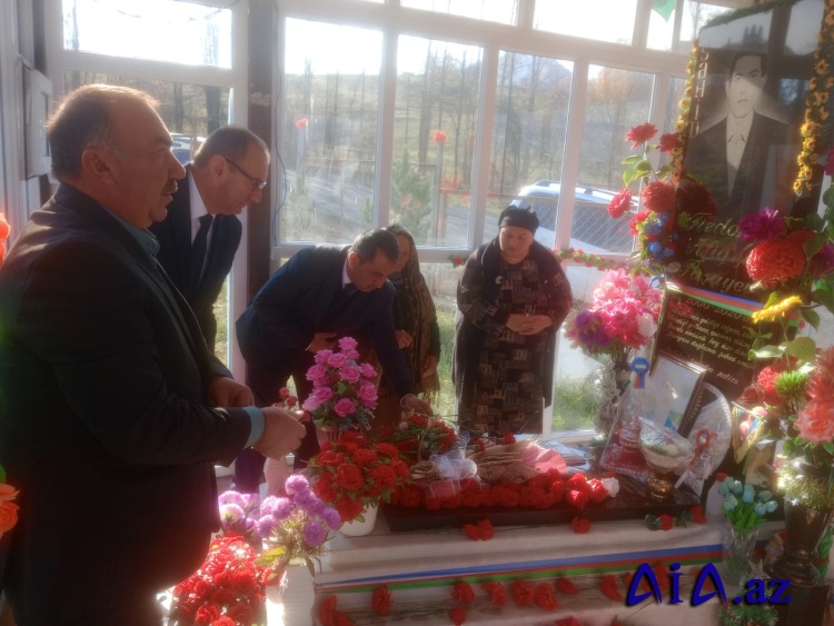 Gədəbəydə şəhidlərin əziz xatirələri böyük ehtiramla yad edildi