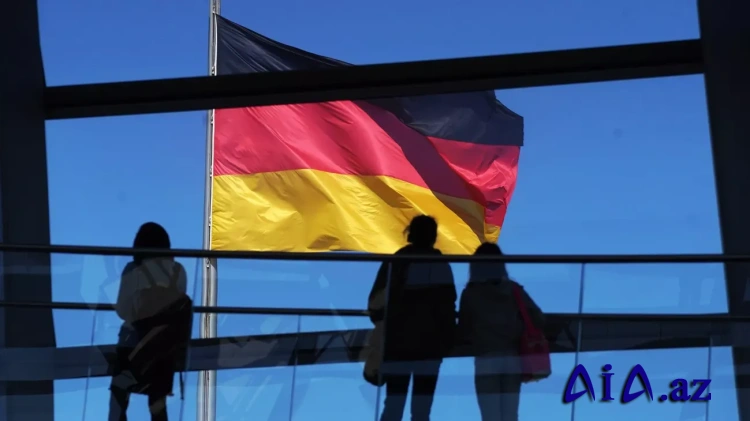 Bild: Ukraynadan Almaniyaya gələn kişilərin nisbəti "aybaay" artır