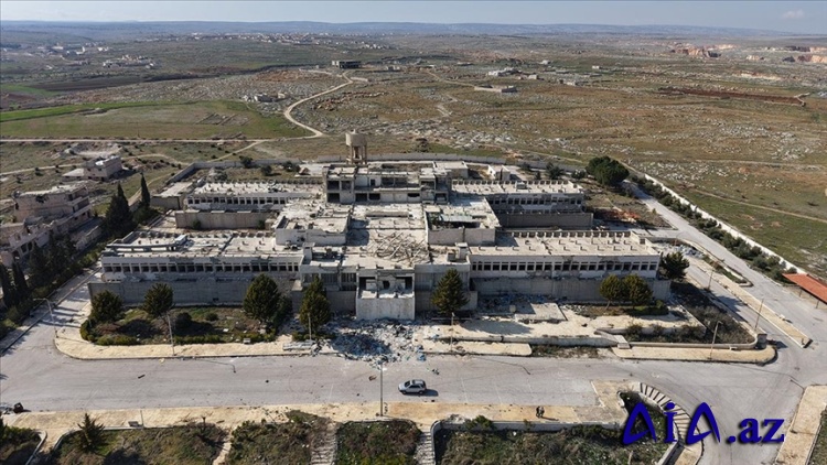 Suriya rejiminin hücumları nəticəsində dağıdılan Maarratünnuman Xəstəxanası yenidən açılmasını gözləyir