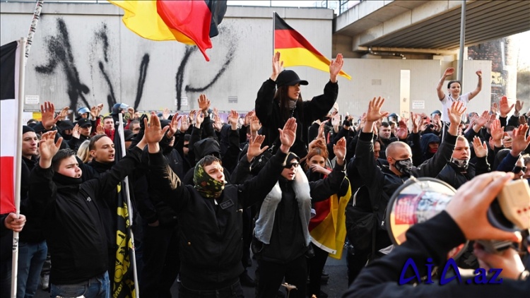 Almaniyada "əsas axın" daxilində "ifrat sağçı ideyalar" getdikcə daha çox qəbul edilir