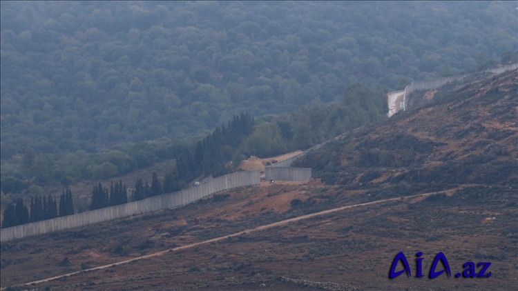 İsrail sərhəddə dağıtdığı Livan kəndləri üzərində tikdiyi divarı genişləndirir