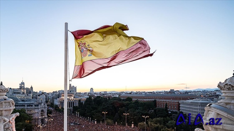 İspanların 66,2 faizi ölkələrinin qarşıdakı illərdə müharibəyə girəcəyini düşünür