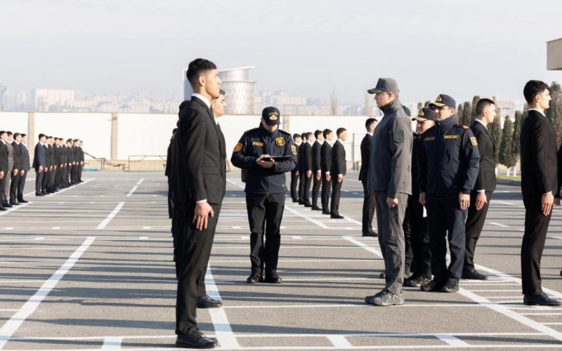 Vilayət Eyvazov gənclərin sırasından seçim etdi -