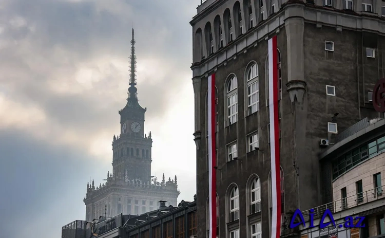 Polşa Almaniyaya İkinci Dünya Müharibəsi üçün verdiyi təzminatı xatırlatdı