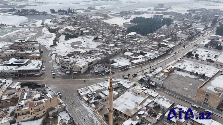 Suriyanın şimalındakı bəzi şəhərlər illərdir ilk dəfə qarla örtülü olub